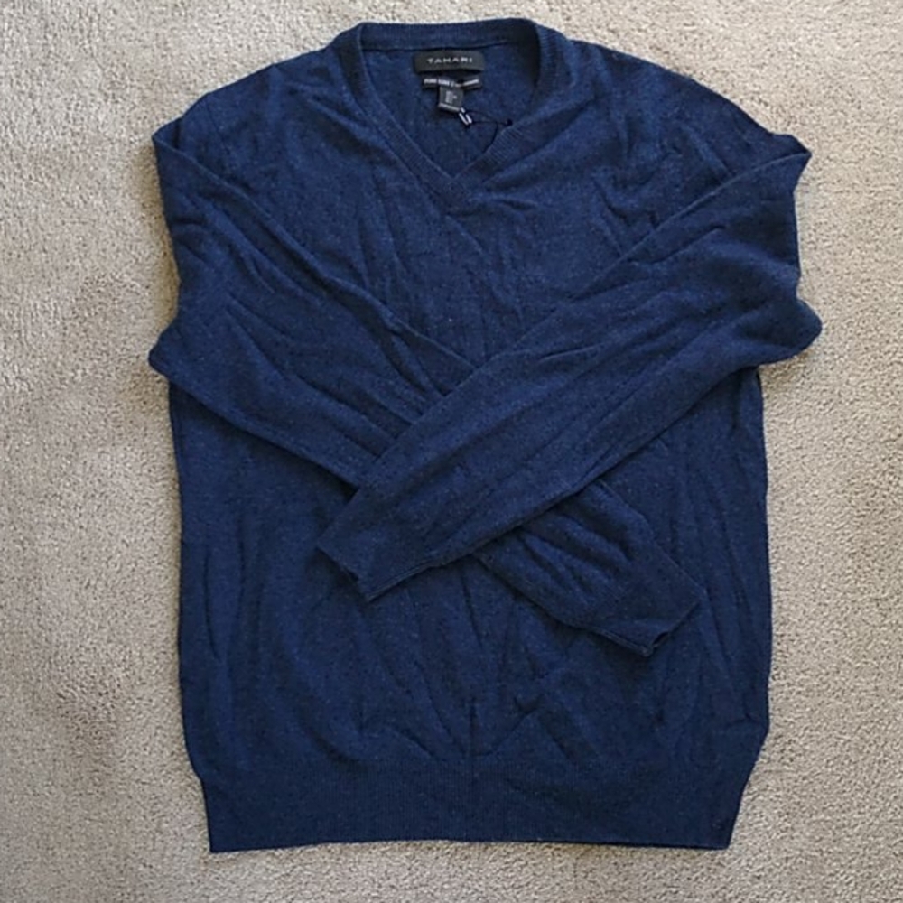 Men's v neck cashmere sweater